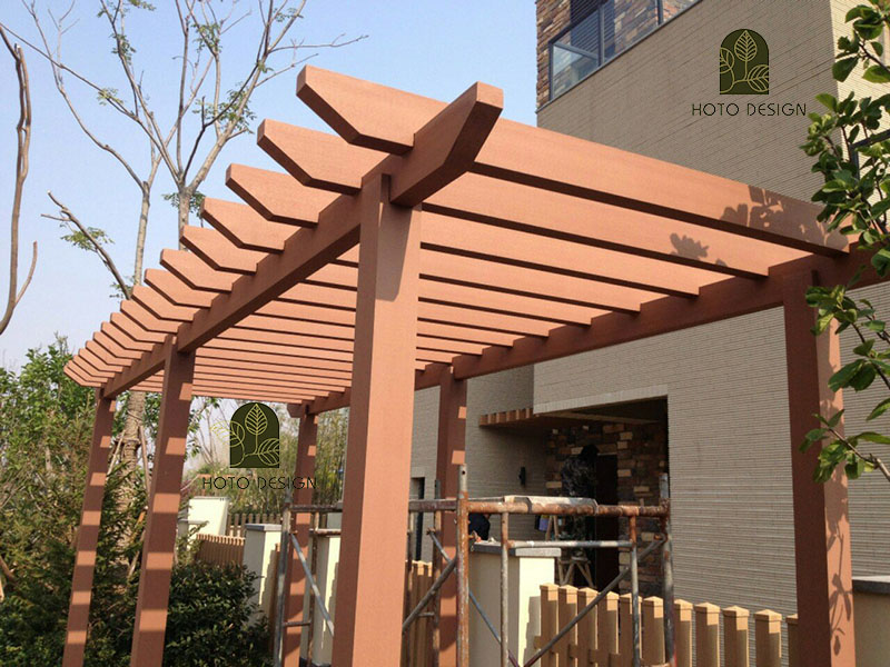 Lam gỗ nhựa composite là một loại lam gỗ chuyên dùng cho ngoài trời, ứng dụng làm giàn pergola, giàn lam che nắng, trồng dây leo, treo hoa,...